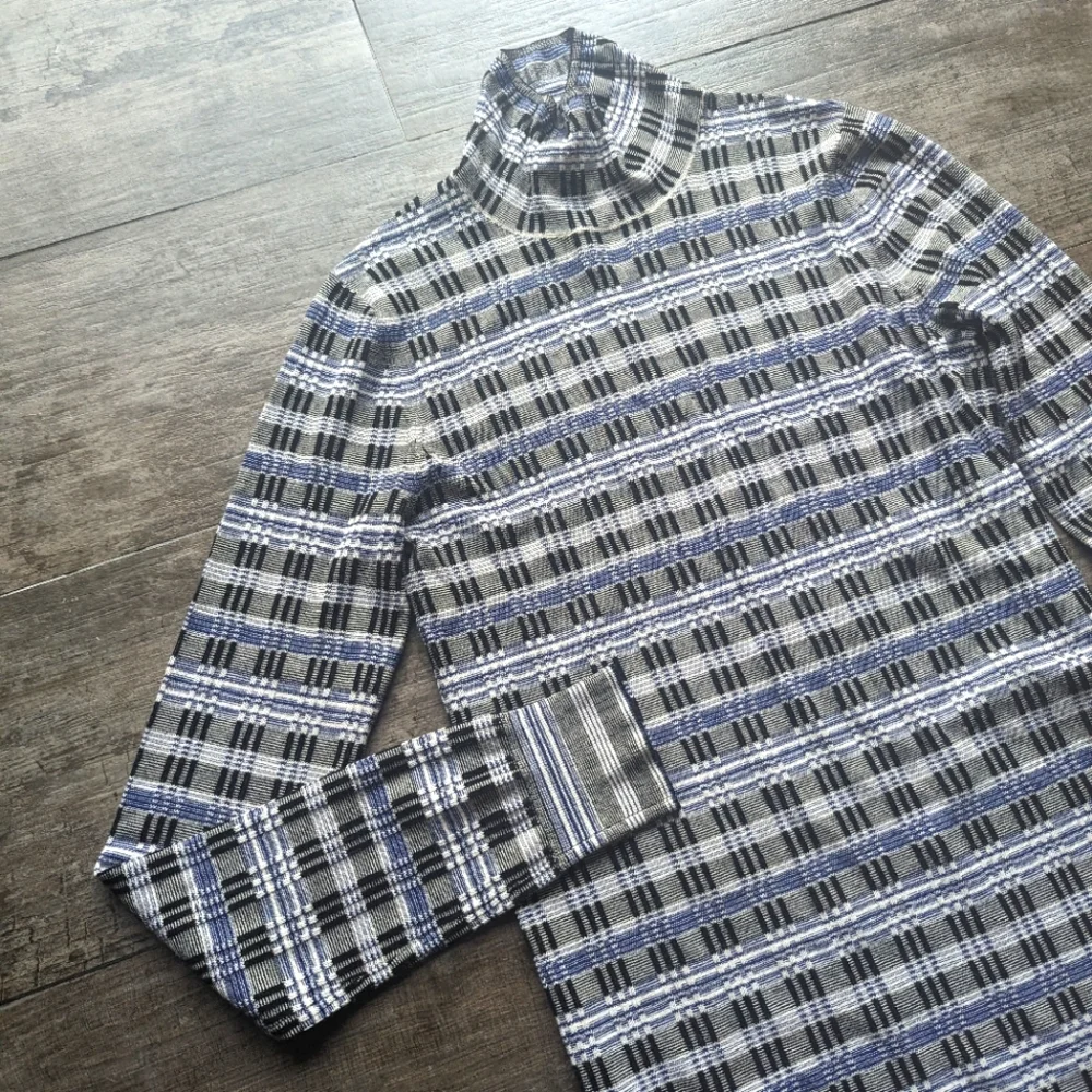 THEORY Prosecco Knit Plaid Turtleneck